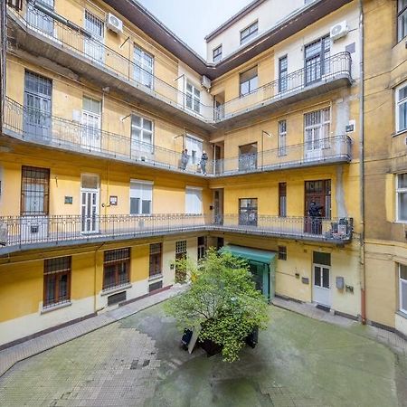 Ruby 3-Bedroom Best Location Budapest Exterior photo