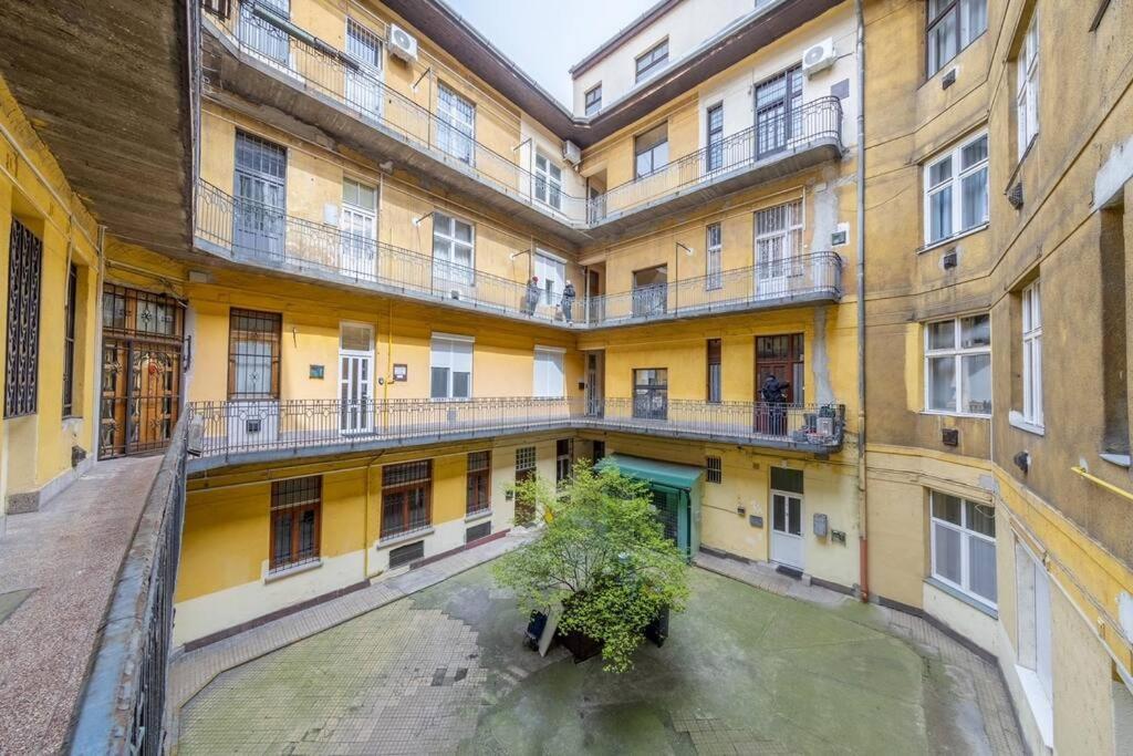 Ruby 3-Bedroom Best Location Budapest Exterior photo